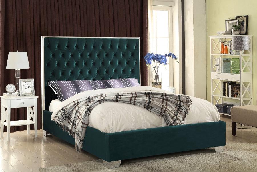 Meridian Furniture - Lexi Velvet Queen Bed In Green - Lexigreen-Q - ATL FURNITURE
