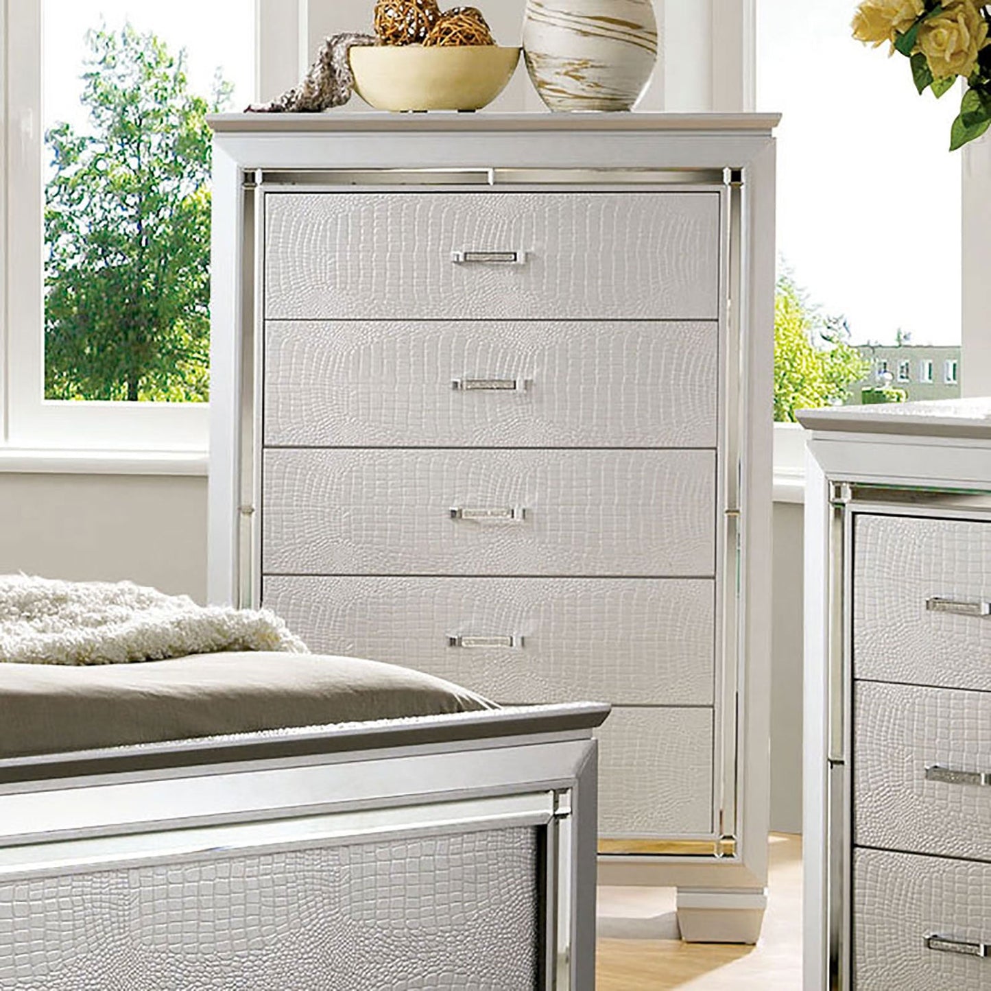 BELLANOVA Silver Chest - ATL FURNITURE