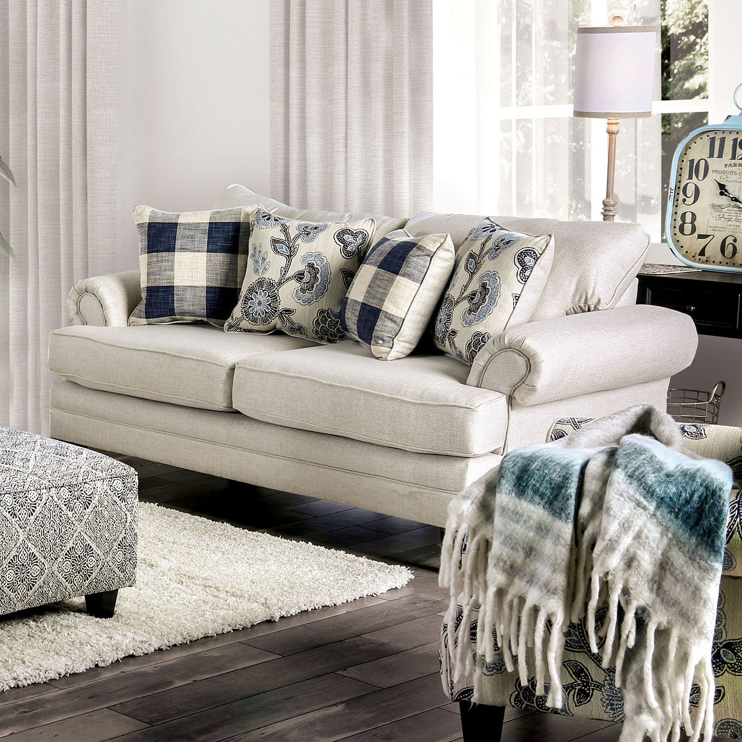 Nash Ivory Love Seat - ATL FURNITURE
