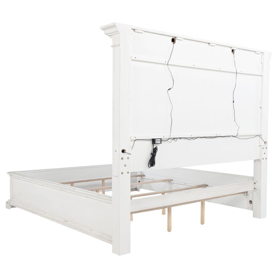 Mckinney 4-Piece Eastern King Bedroom Set Vintage White