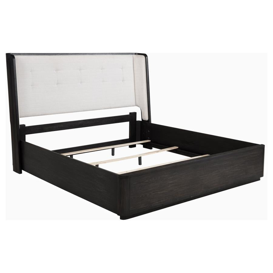 Leandro 5-Piece Eastern King Bedroom Set Burnished Black