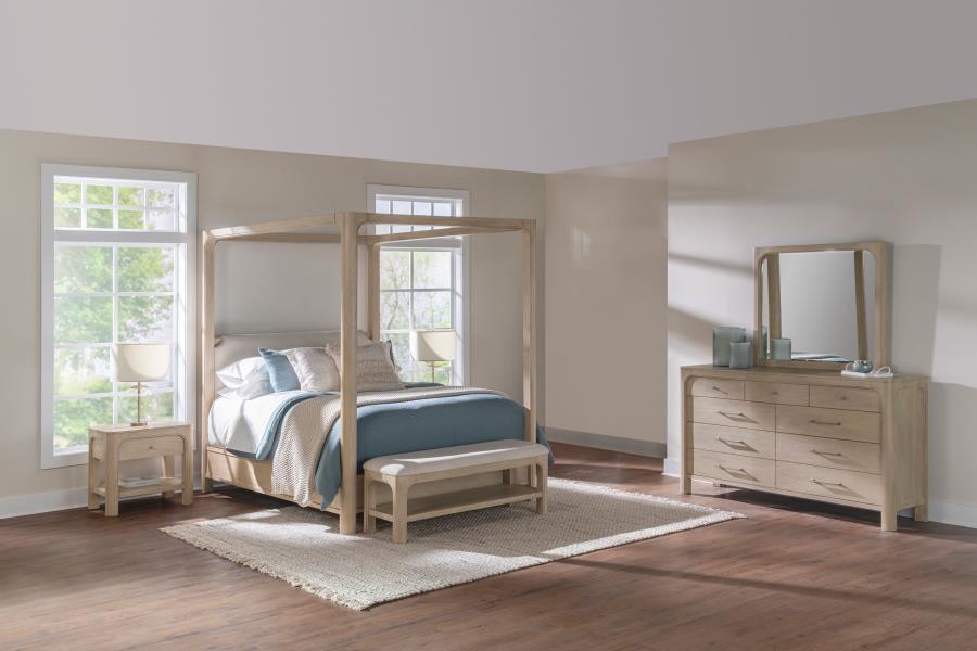 Solano 4-Piece Queen Bedroom Set Weathered Mango