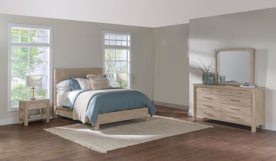 Solano 4-Piece Queen Bedroom Set Weathered Mango