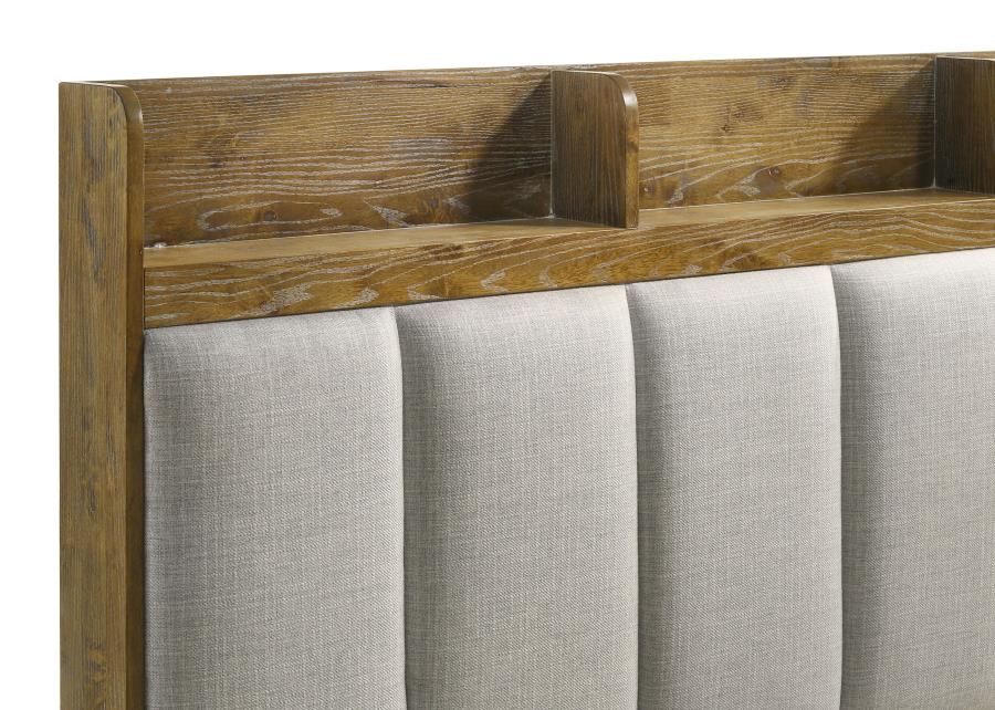 Henderson 4-Piece Queen Bedroom Set Medium Oak