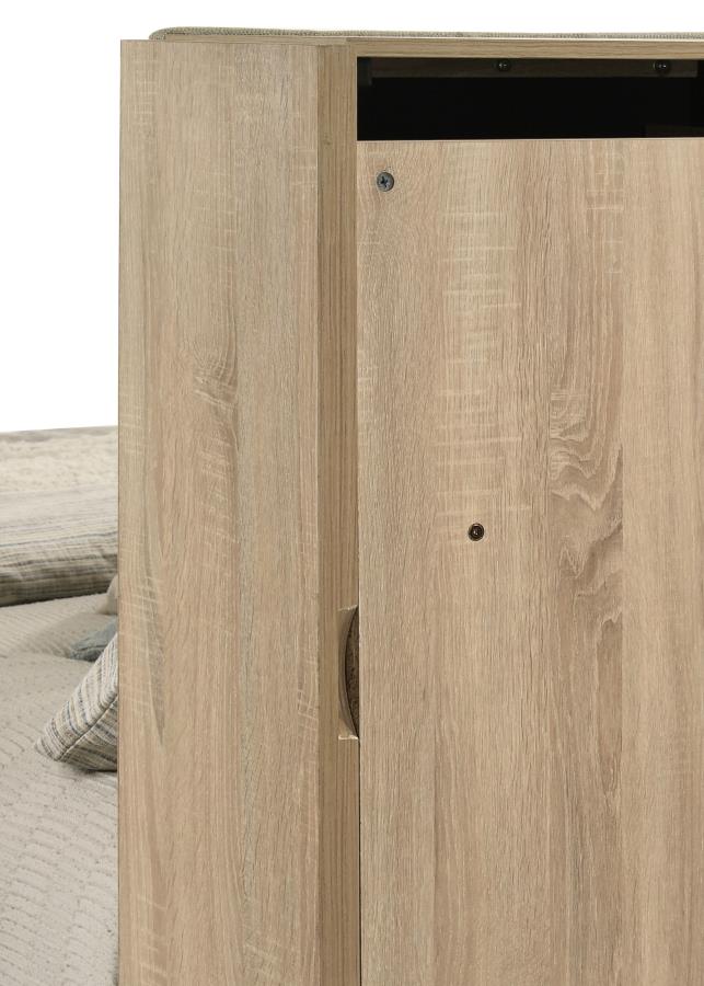 Arielle 4-Piece Queen Bedroom Set Light Oak