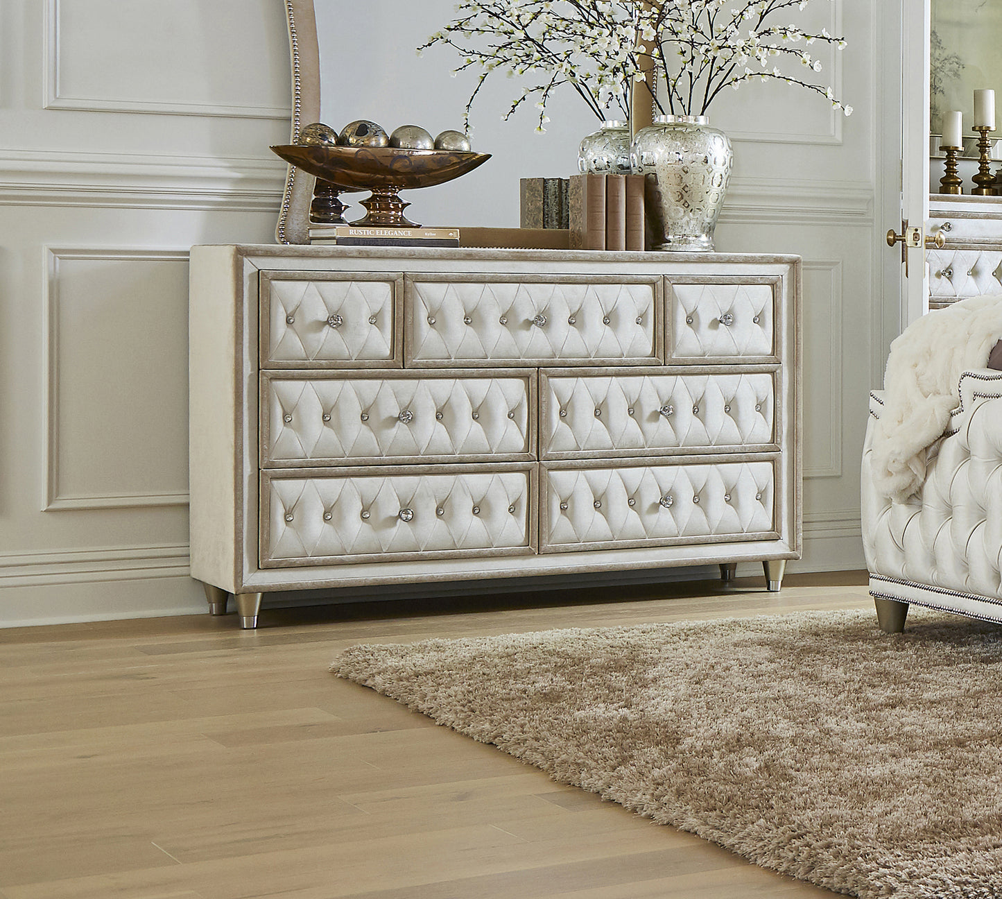 Antonella 7-drawer Upholstered Dresser Ivory and Camel