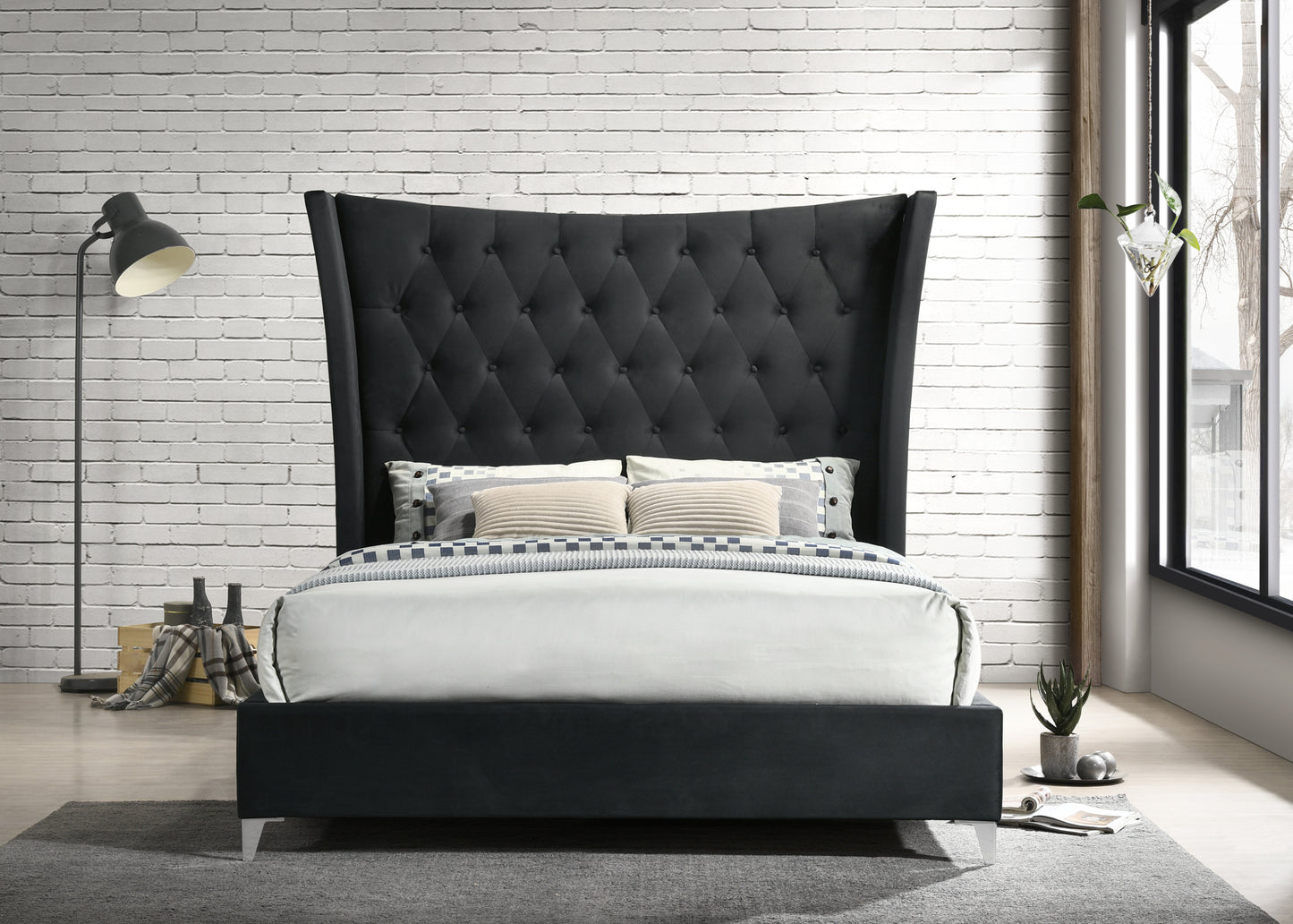 Emerald King Bed Black