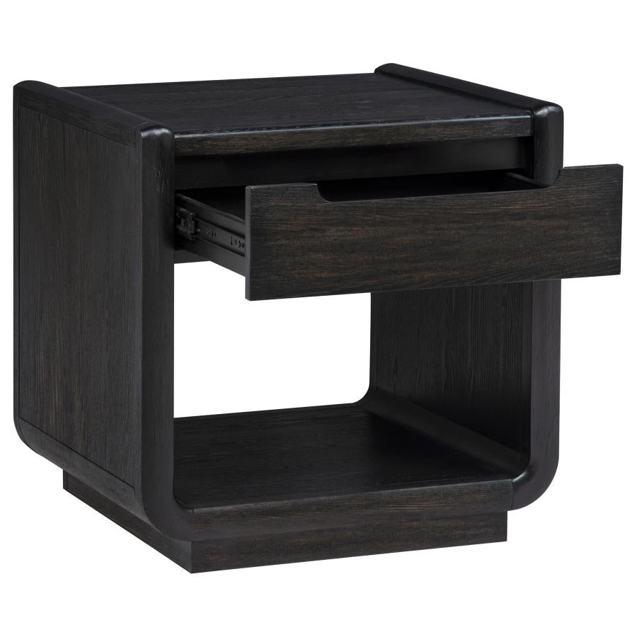 End & Side Table