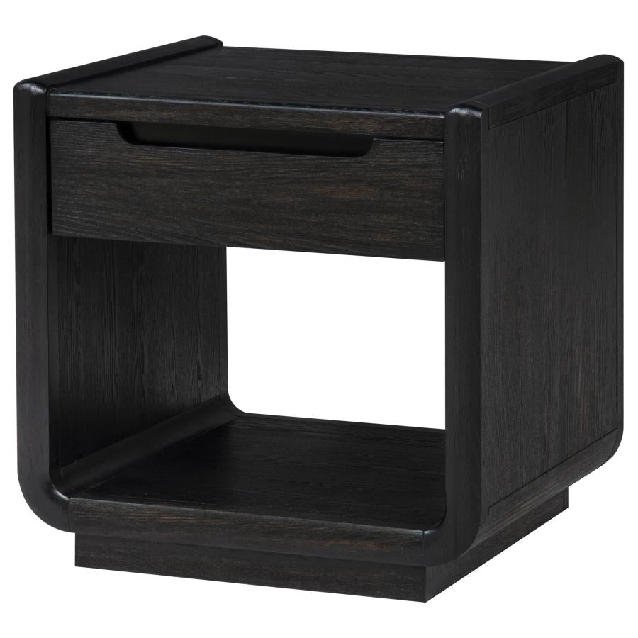 End & Side Table
