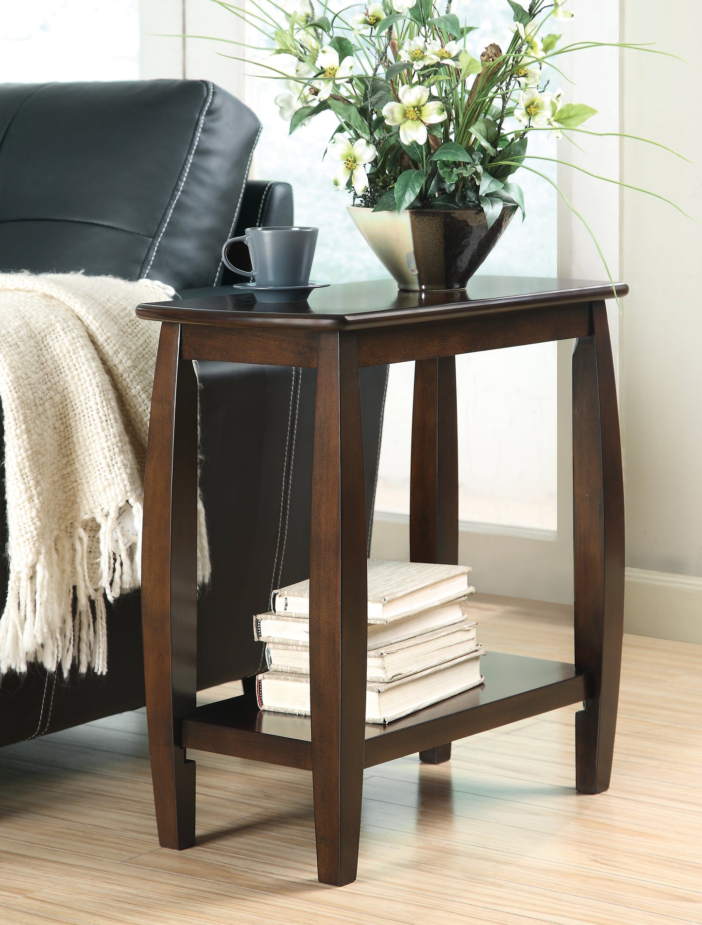 Raphael 1-shelf Chairside Table Cappuccino