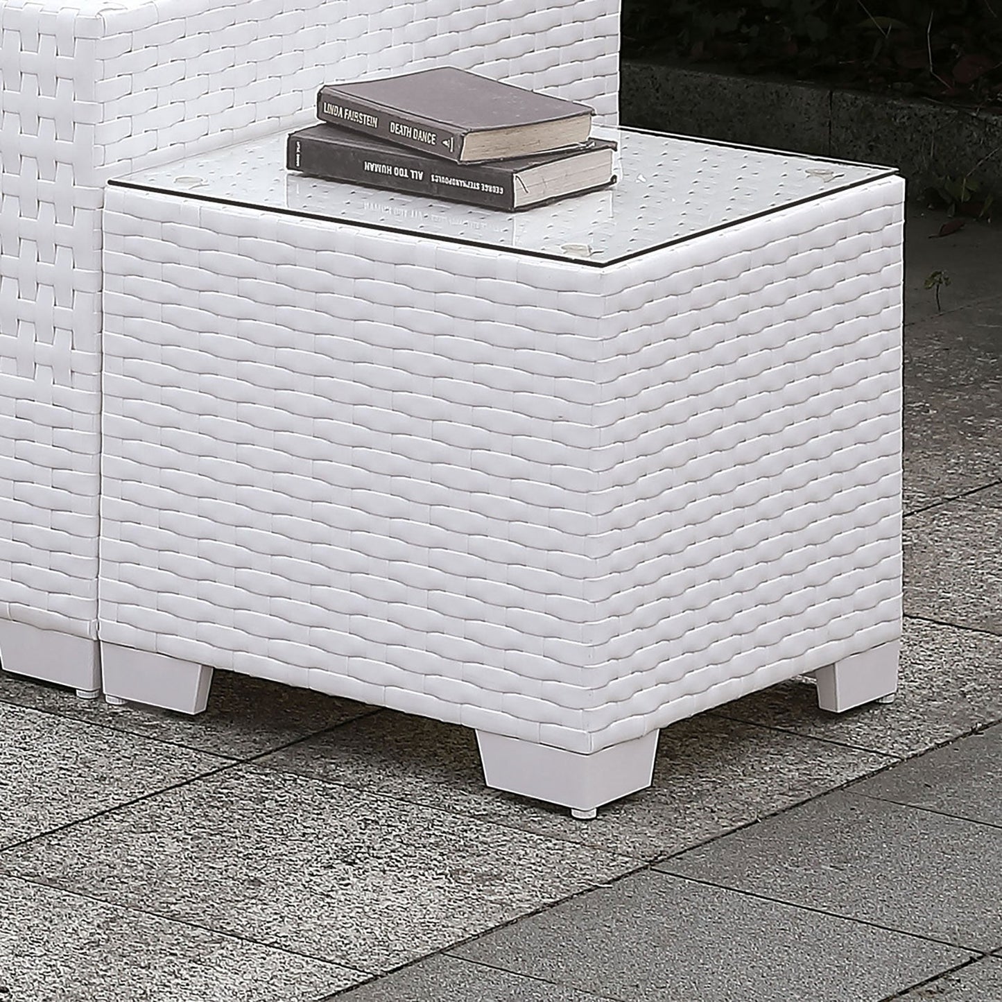 Somani White Wicker/White Cushion End Table - ATL FURNITURE