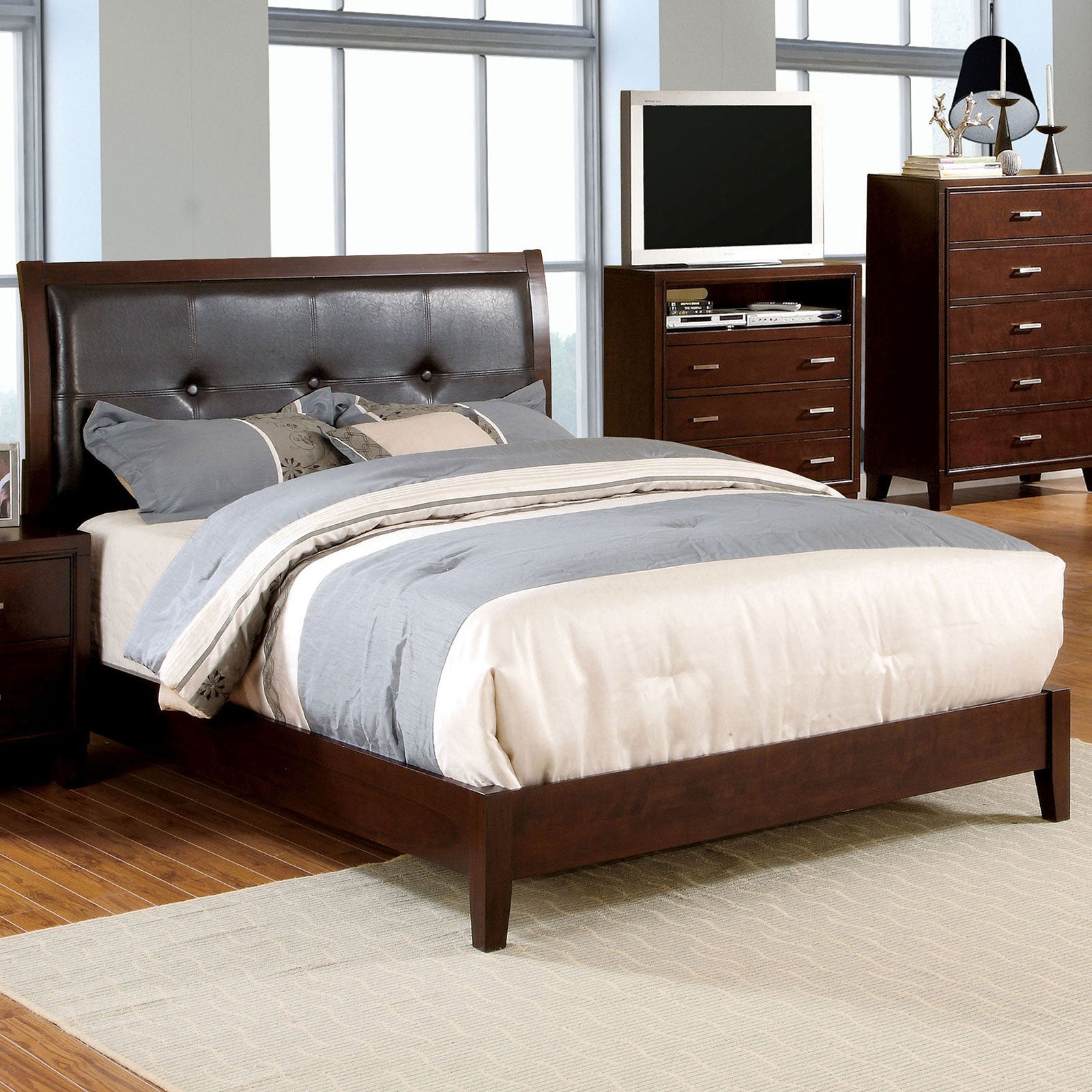 Enrico I Brown Cherry Queen Bed - ATL FURNITURE