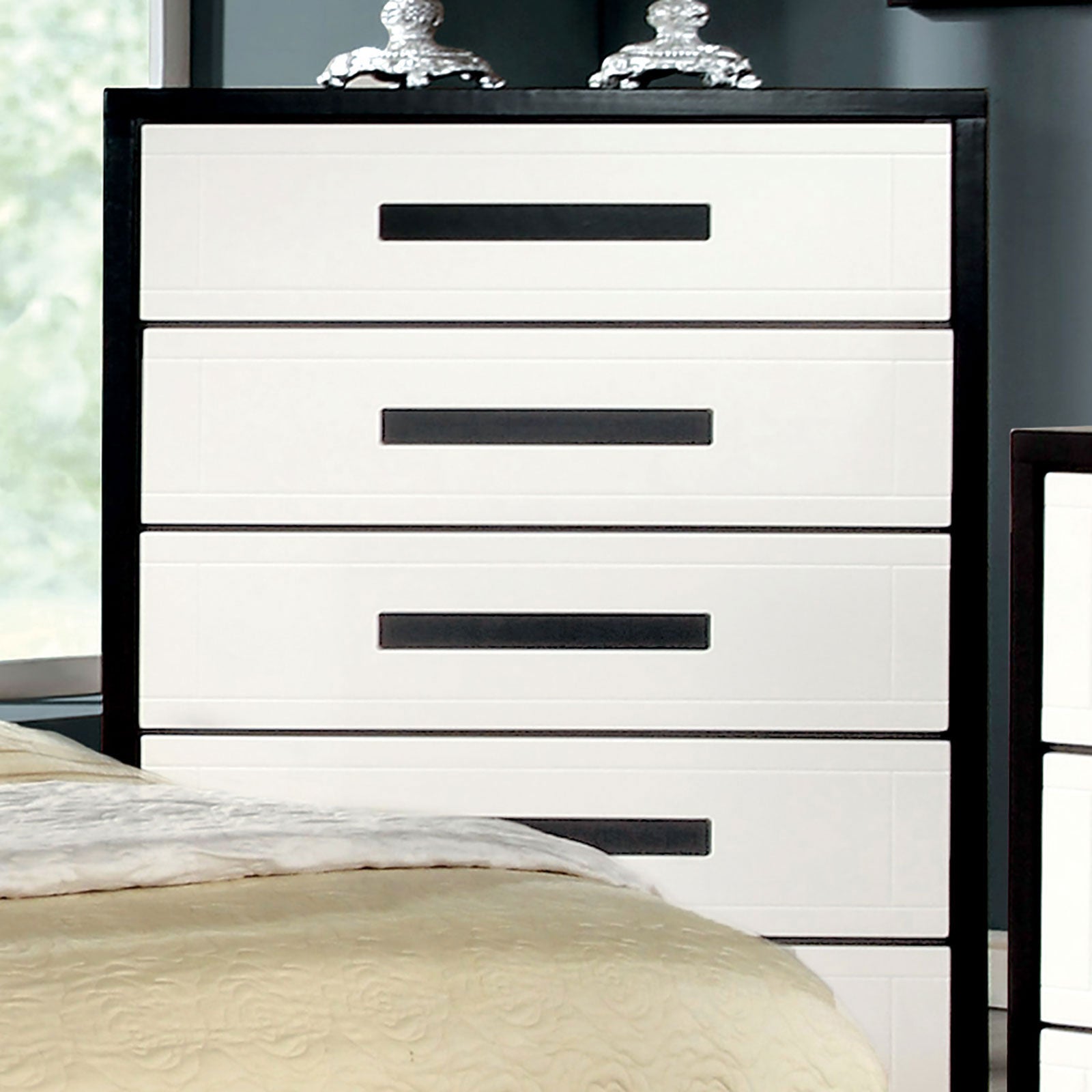 Rutger White/Black Chest - ATL FURNITURE