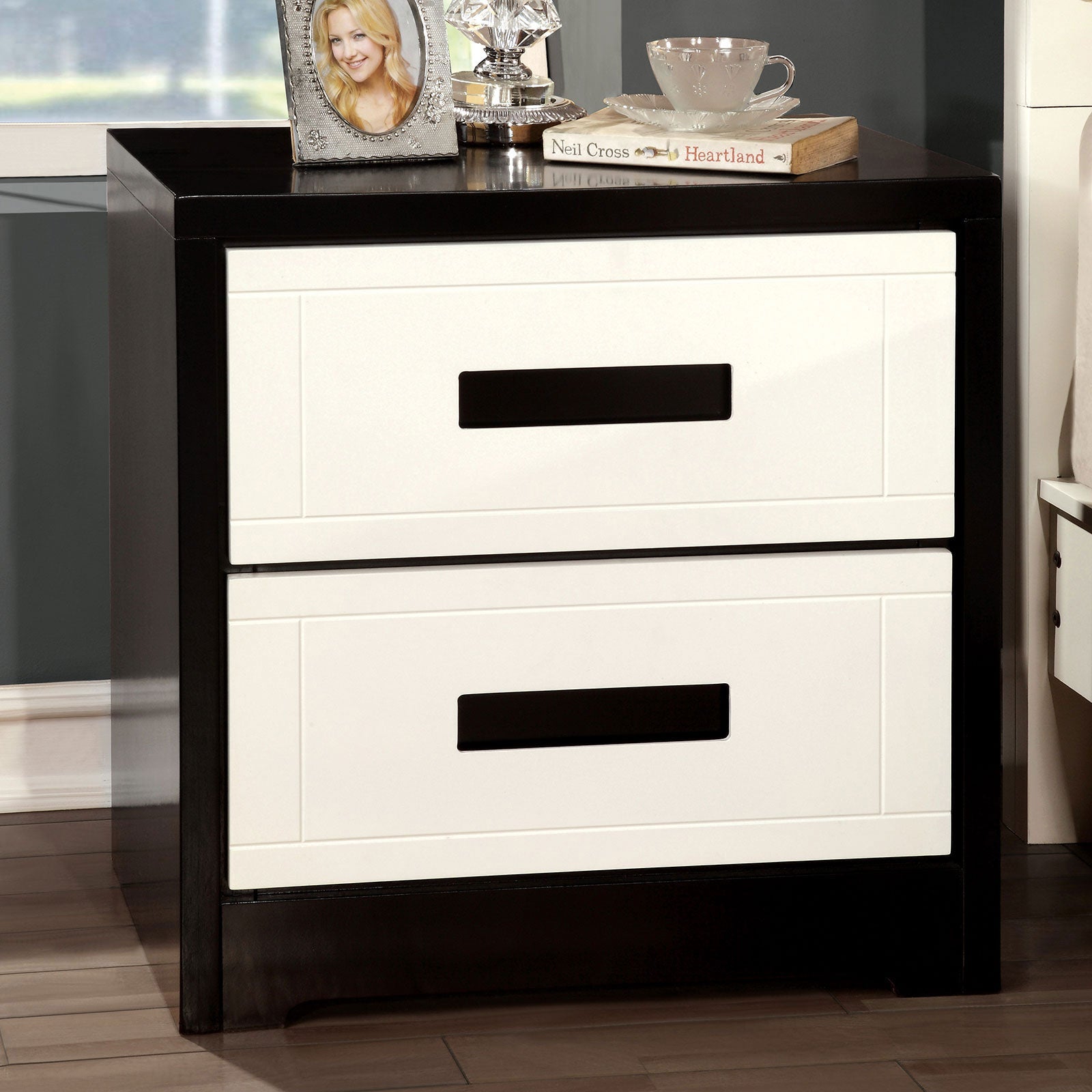 Rutger White/Black Night Stand - ATL FURNITURE