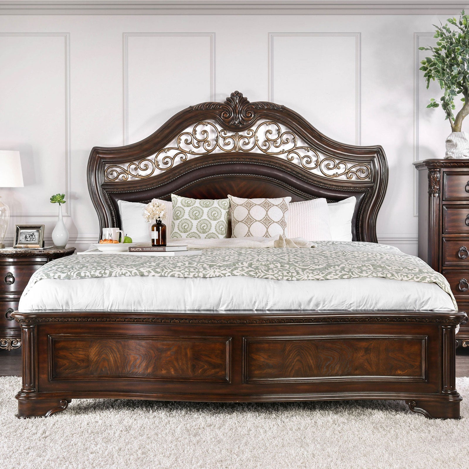 Menodora Brown Cherry Queen Bed - ATL FURNITURE