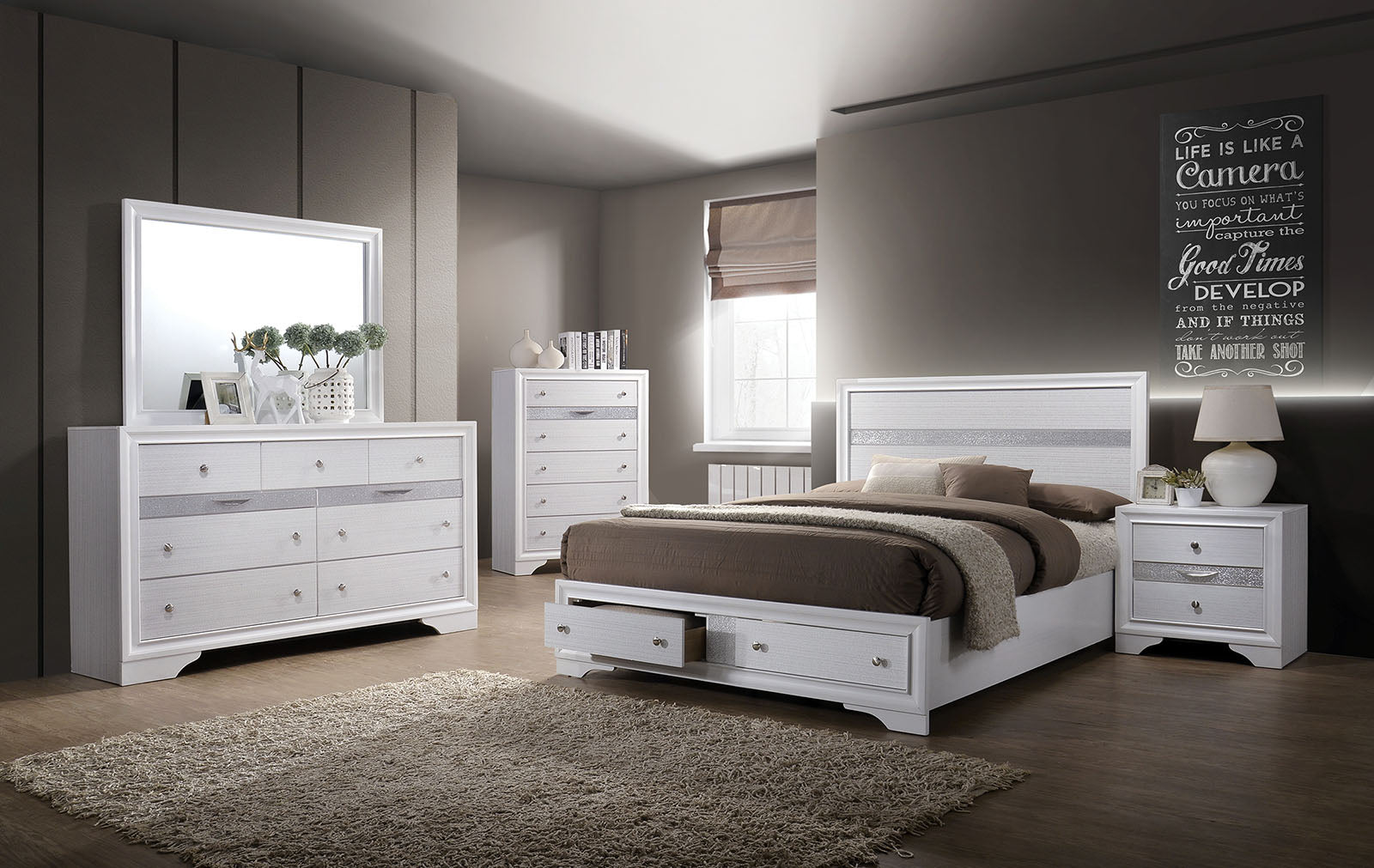 Chrissy White 5 Pc. Queen Bedroom Set w/ Chest - ATL FURNITURE