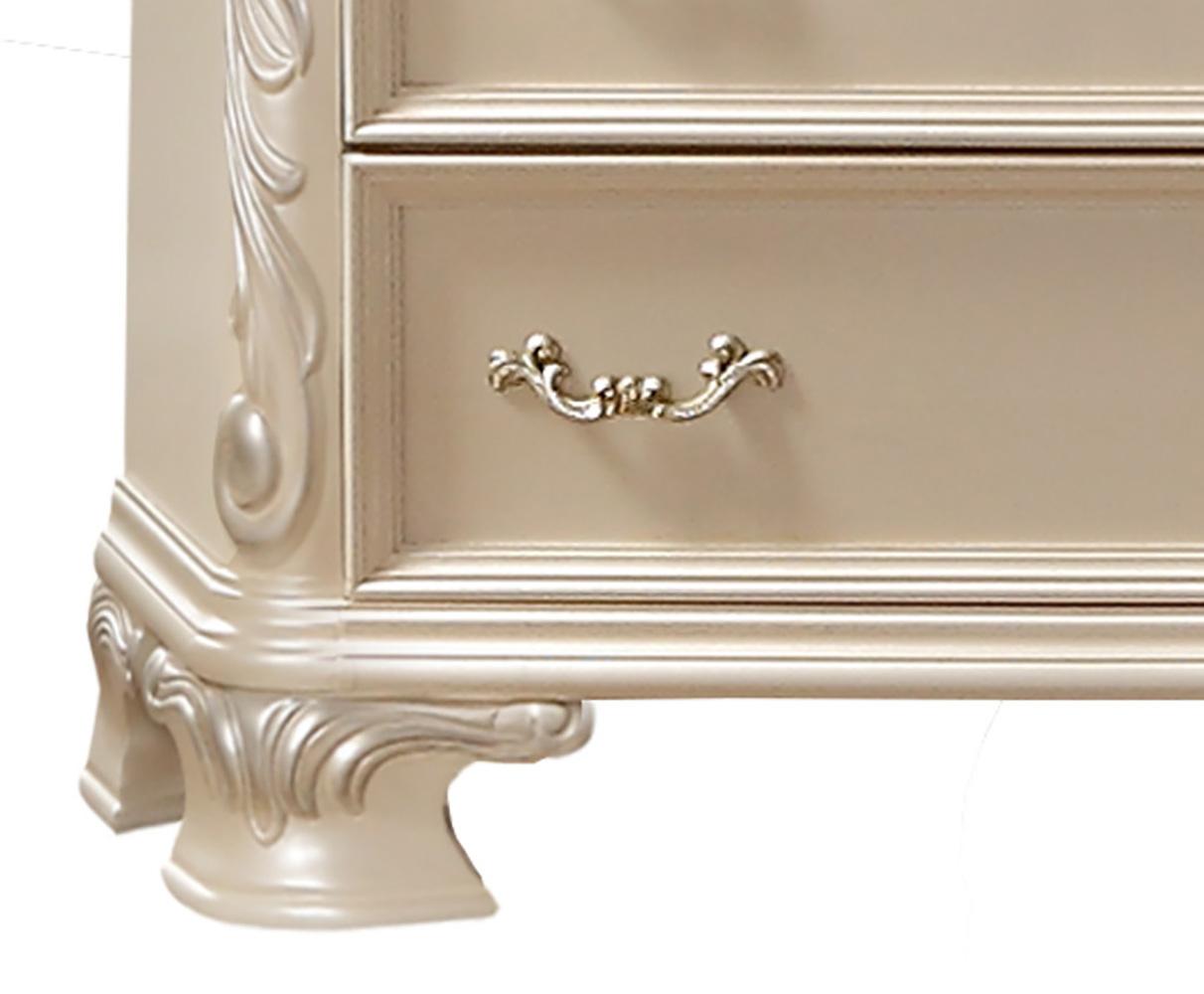 Victoria Traditional Style Chest in Off-White finish Wood - ATL FURNITURE