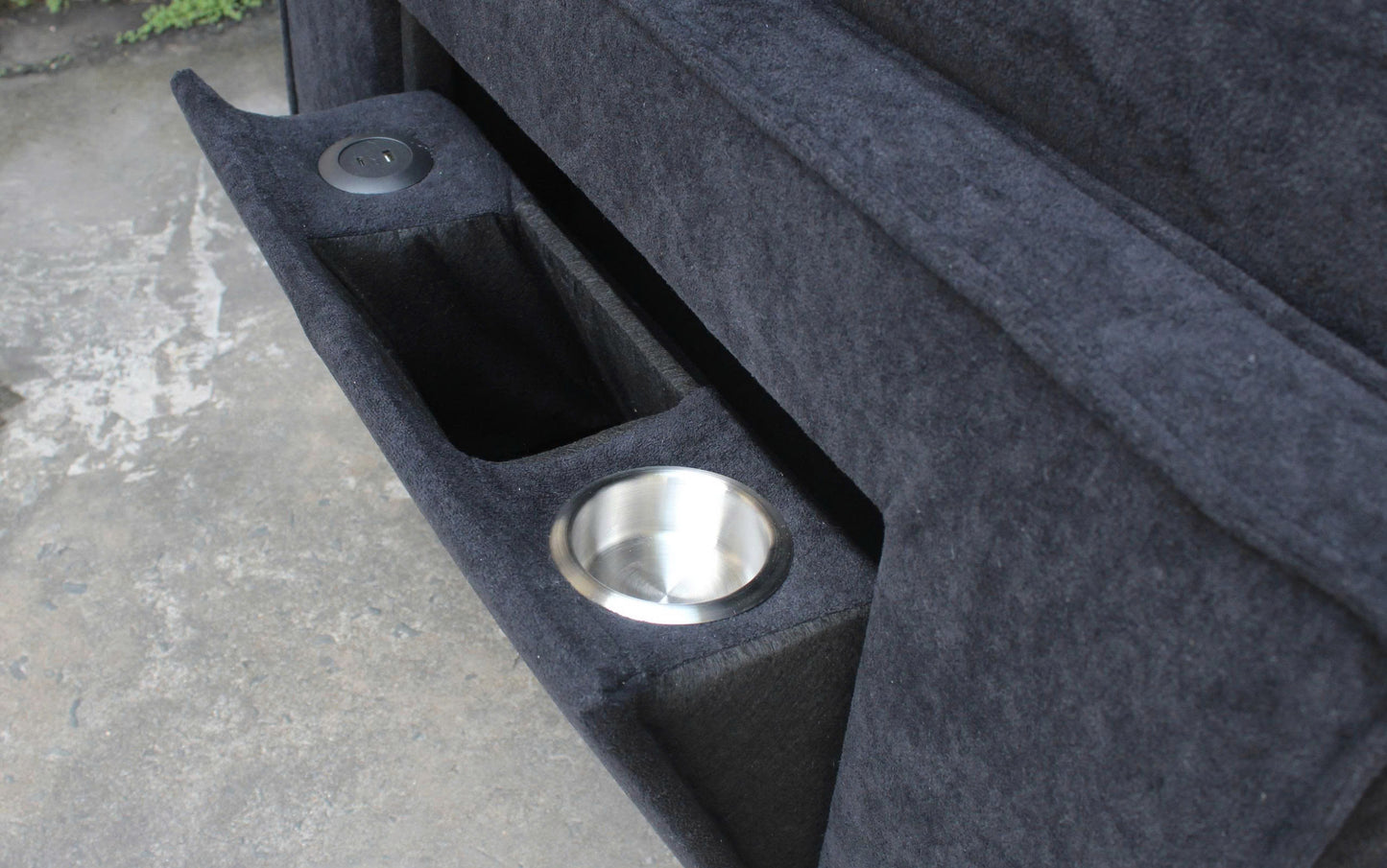 Montana Sectional (Black)