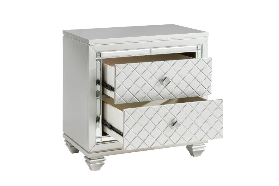 Leesa Bedroom Set In Silver By Homelegance Furniture - ATL FURNITURE