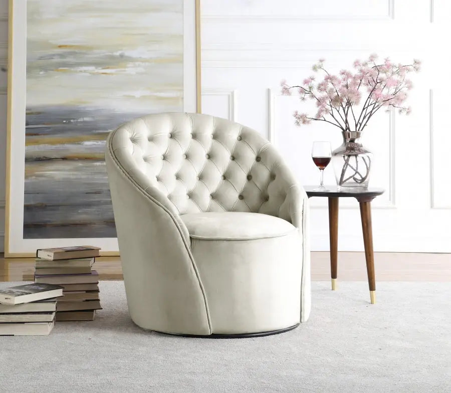 Meridian Furniture - Alessio Velvet Accent Chair In Cream - 501Cream - ATL FURNITURE