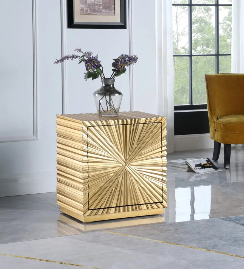 Meridian Furniture - Golda Side Table In Gold - 824 - ATL FURNITURE