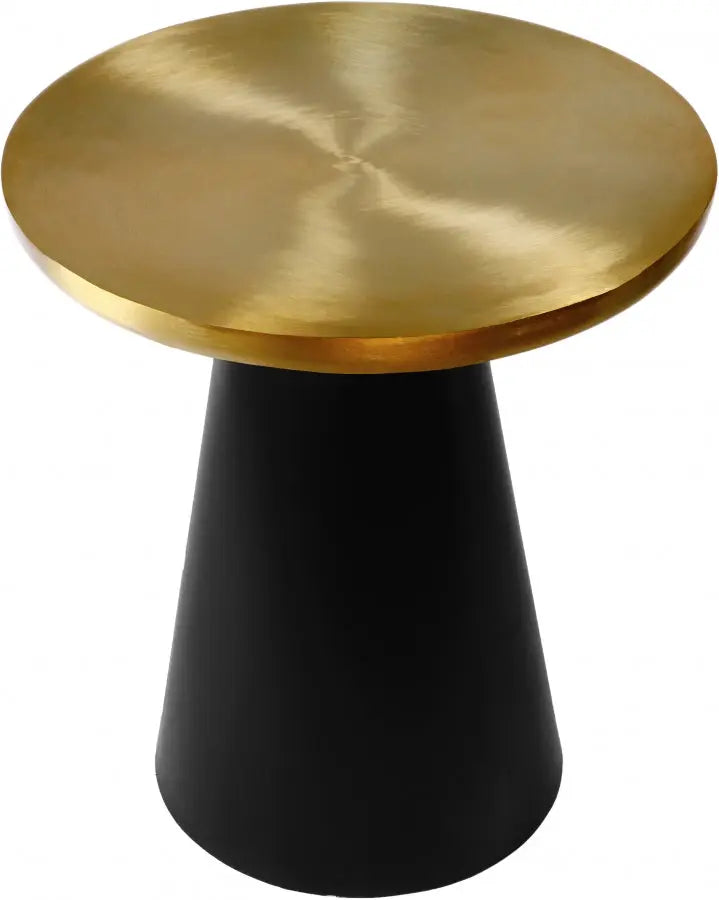 Meridian Furniture - Martini End Table In Matte Black - 240-E - ATL FURNITURE