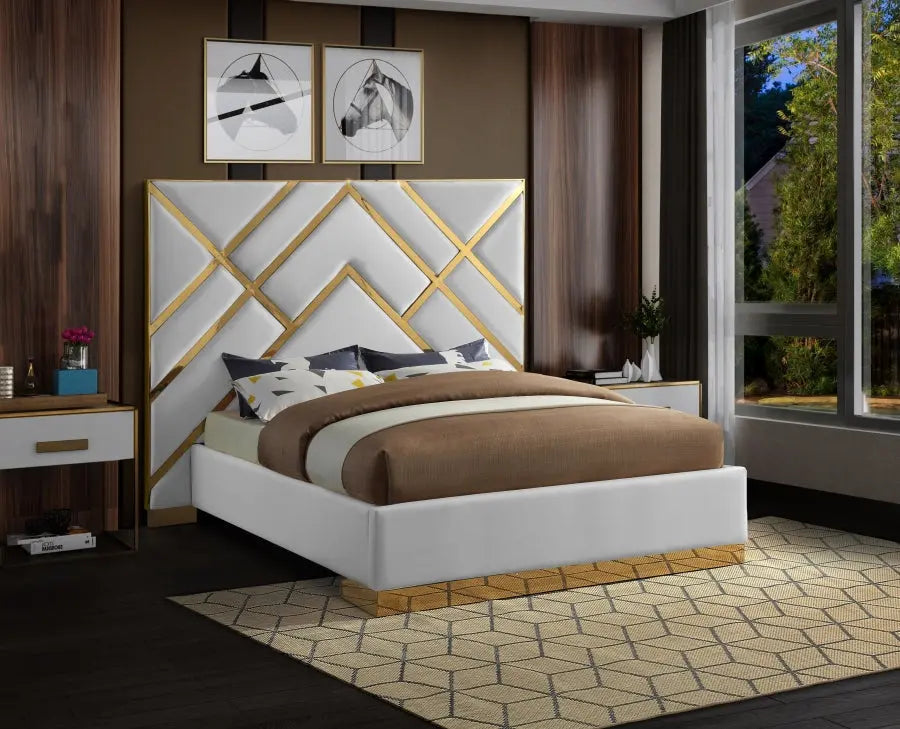 Vector Velvet Queen Bed In White - ATL FURNITURE