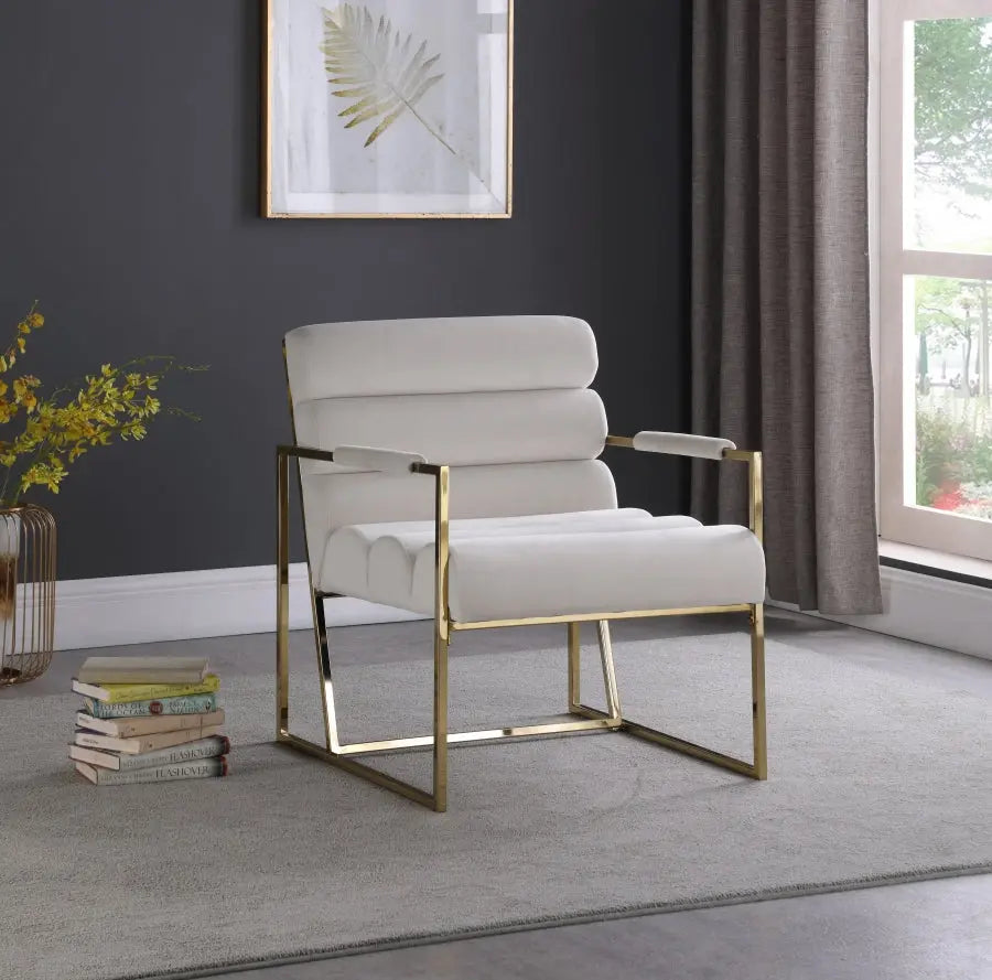 Meridian Furniture - Wayne Velvet Accent Chair In Cream - 526Cream - ATL FURNITURE