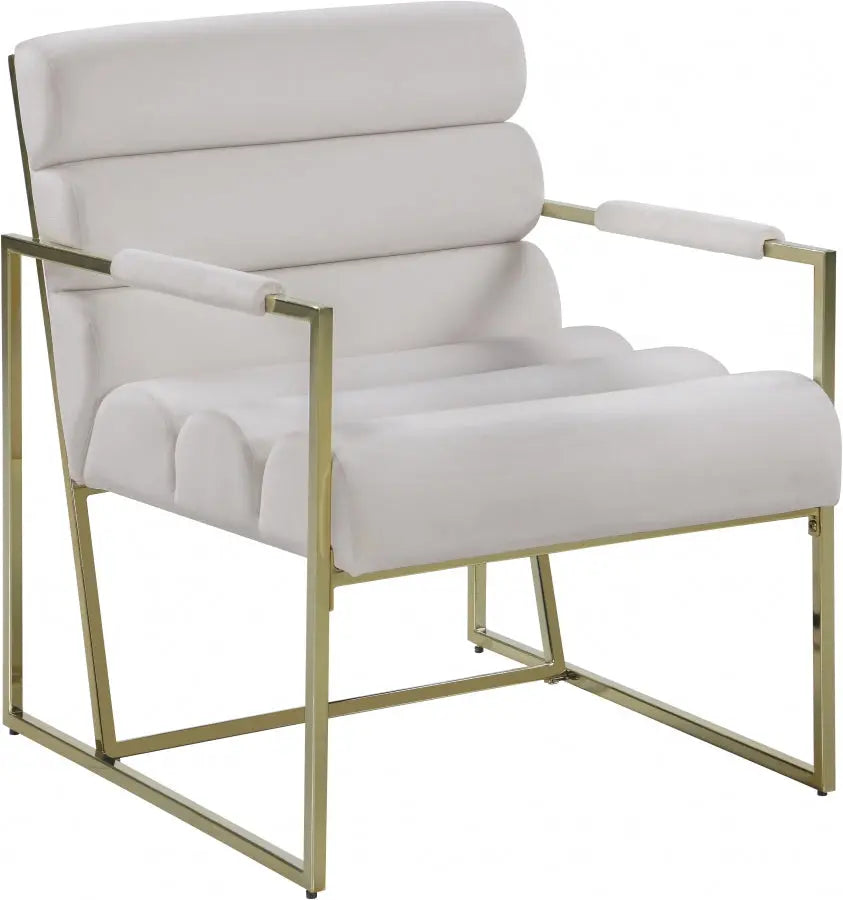 Meridian Furniture - Wayne Velvet Accent Chair In Cream - 526Cream - ATL FURNITURE