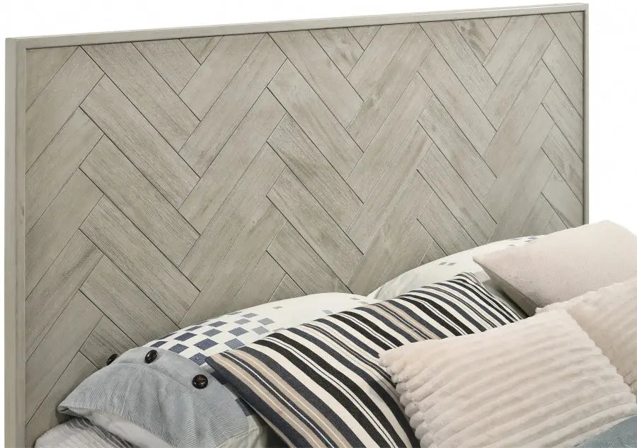 Meridian Furniture - Weston Wood Queen Bed In Grey Stone - Weston-Q - ATL FURNITURE