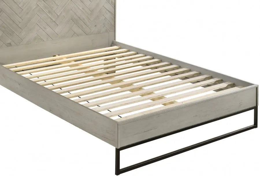Meridian Furniture - Weston Wood Queen Bed In Grey Stone - Weston-Q - ATL FURNITURE
