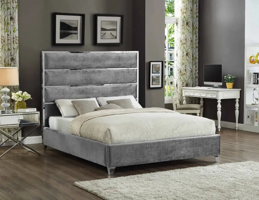 Meridian Furniture - Zuma Velvet Queen Bed In Grey - Zumagrey-Q - ATL FURNITURE