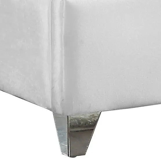 Meridian Furniture - Zuma Velvet Queen Bed In White - Zumawhite-Q - ATL FURNITURE